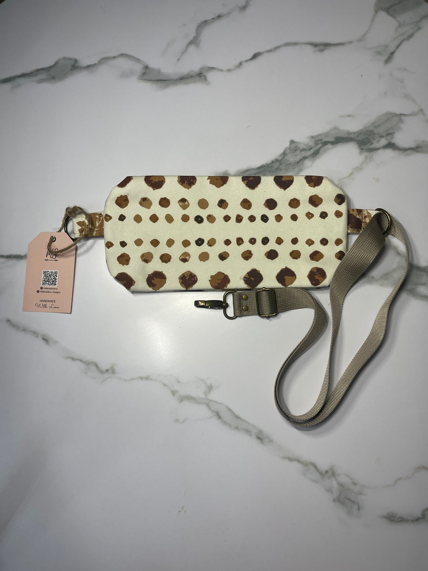 Walnuts Crossbody