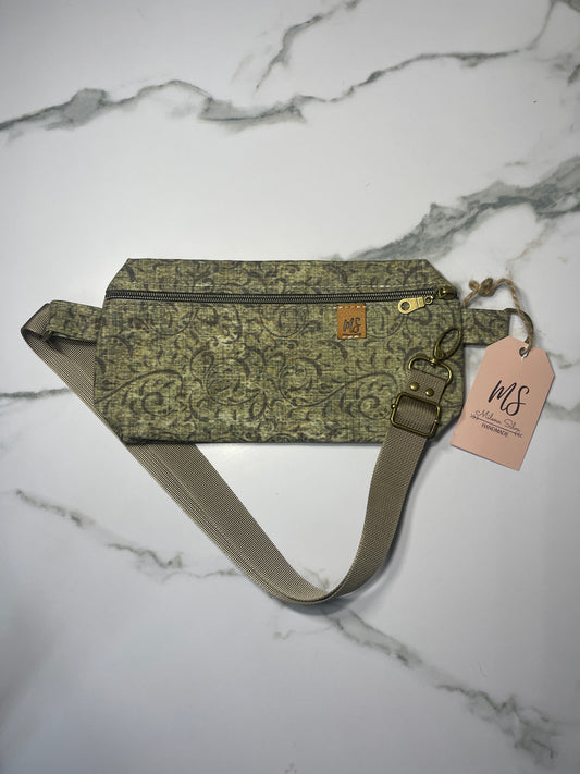 Faraon Crossbody